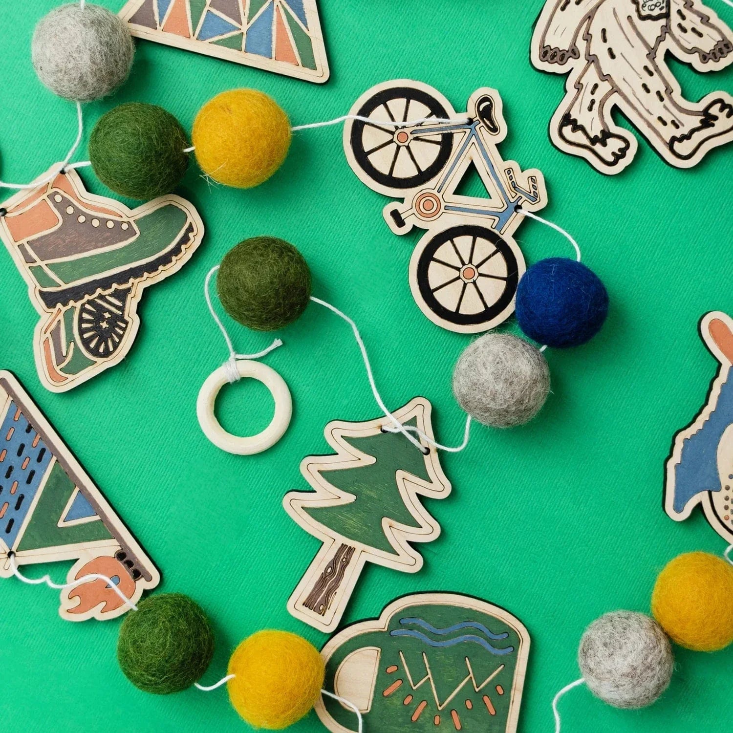 Adventure DIY Garland Kit